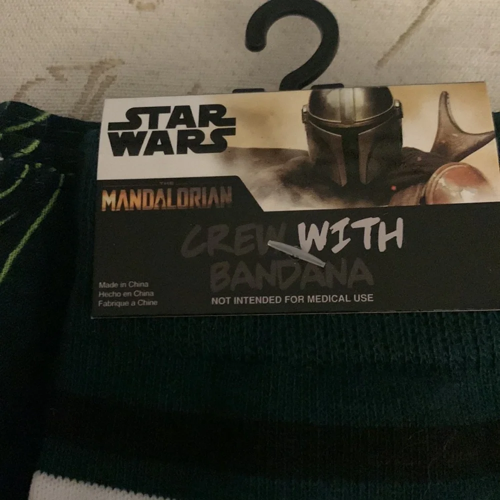 NWT Star Wars Mandalorian Grogu Baby Yoda Sock & Bandana Set Size 6-12